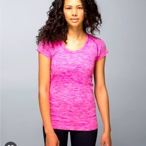 Lululemon Swiftly Tech Short Sleeve -Size 6